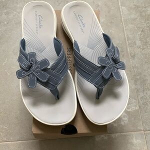 Clarks denim blue sandals size 37 1/2 NEW